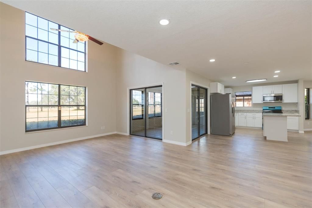 Active With Contract: $2,400 (3 beds, 3 baths, 2260 Square Feet)