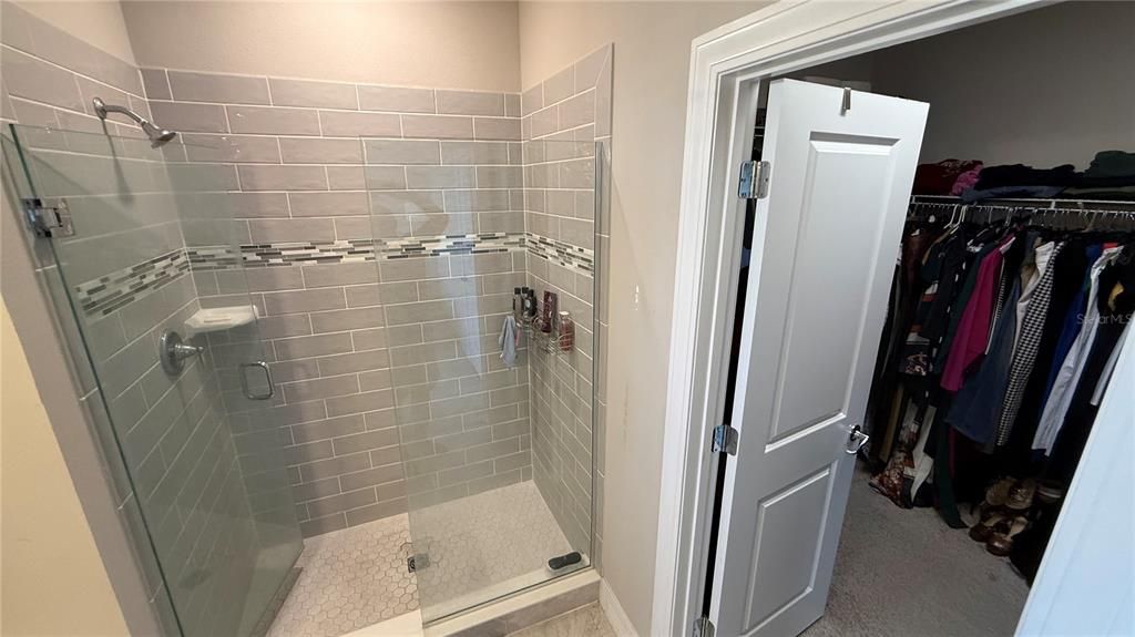 En Venta: $524,999 (4 camas, 3 baños, 2114 Pies cuadrados)