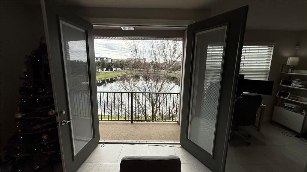 En Venta: $524,999 (4 camas, 3 baños, 2114 Pies cuadrados)