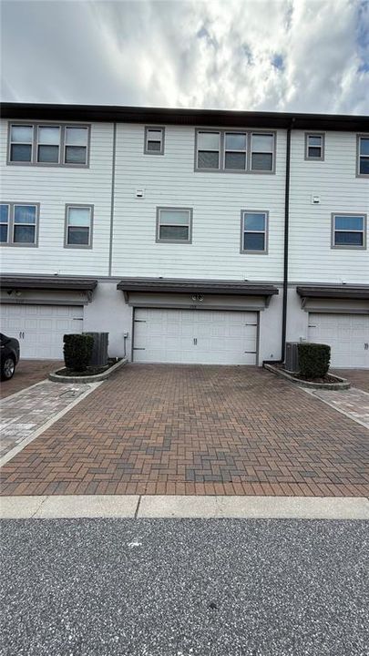 En Venta: $524,999 (4 camas, 3 baños, 2114 Pies cuadrados)
