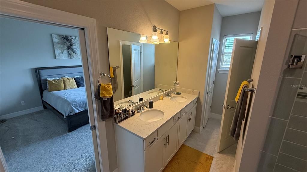 En Venta: $524,999 (4 camas, 3 baños, 2114 Pies cuadrados)