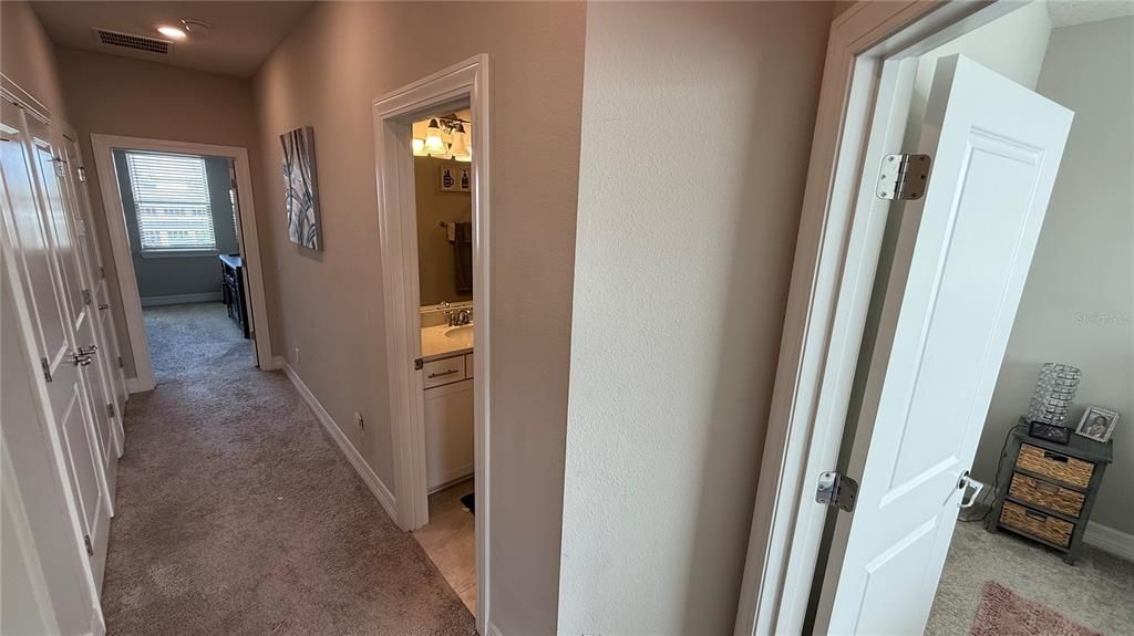 En Venta: $524,999 (4 camas, 3 baños, 2114 Pies cuadrados)