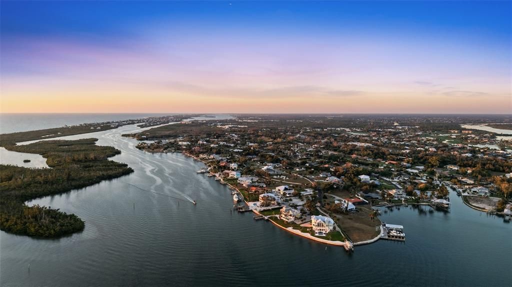 На продажу: $114,900 (0.66 acres)