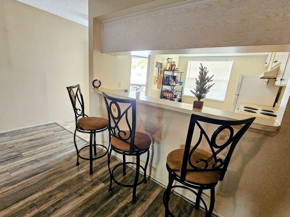 Activo con contrato: $157,000 (2 camas, 2 baños, 1060 Pies cuadrados)