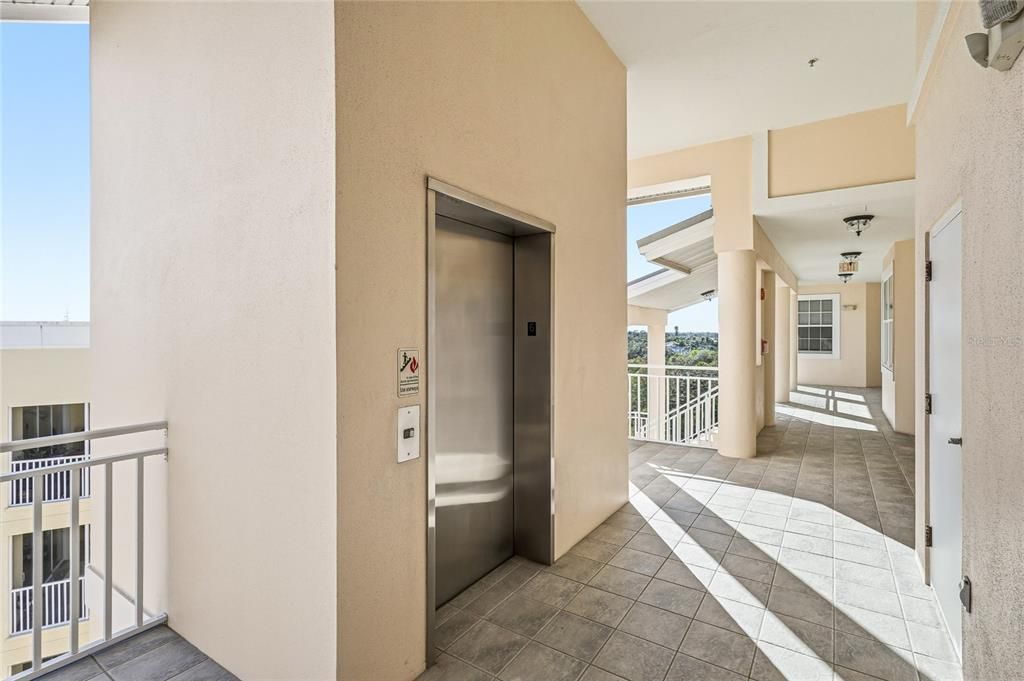 For Sale: $550,000 (2 beds, 2 baths, 1932 Square Feet)