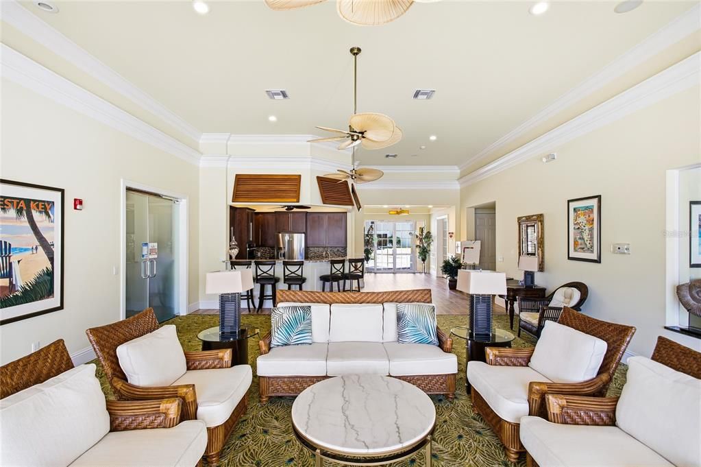 For Sale: $550,000 (2 beds, 2 baths, 1932 Square Feet)