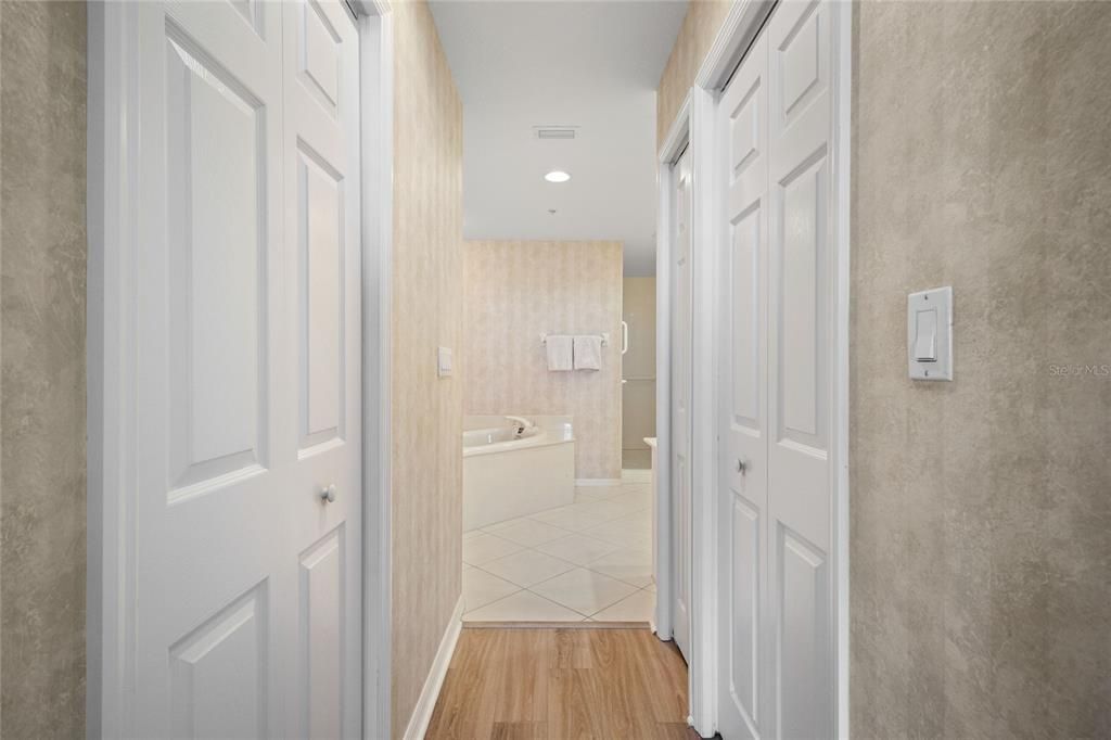 For Sale: $550,000 (2 beds, 2 baths, 1932 Square Feet)