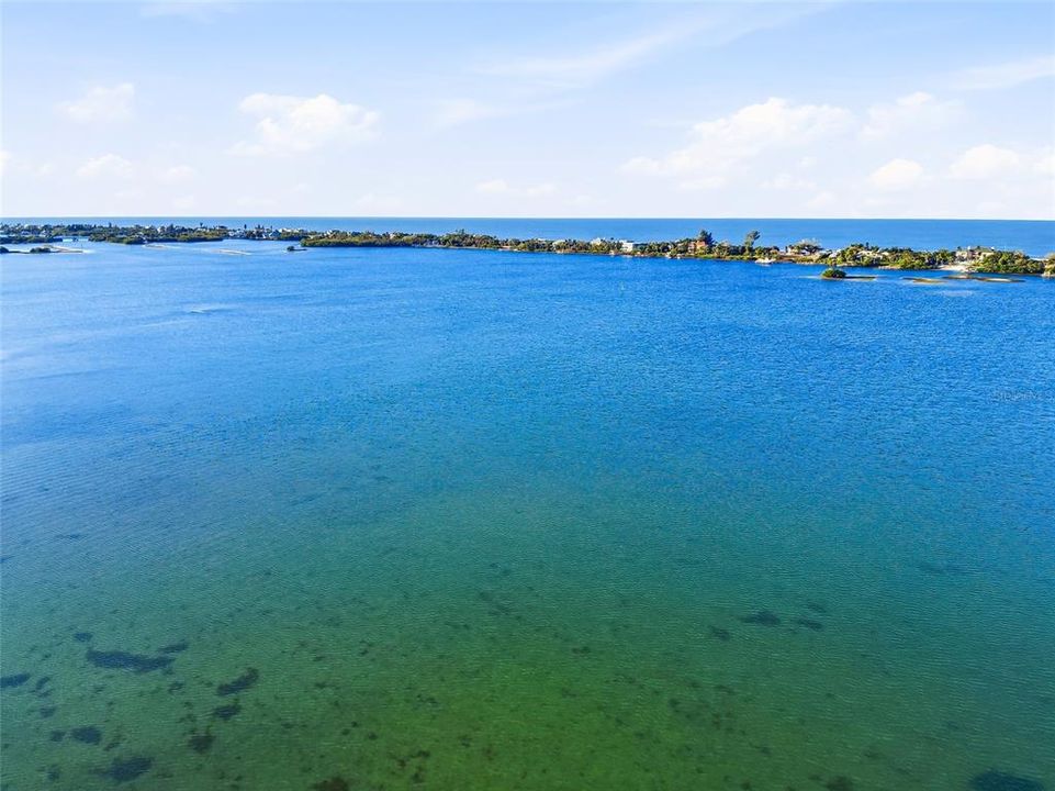 For Sale: $550,000 (2 beds, 2 baths, 1932 Square Feet)