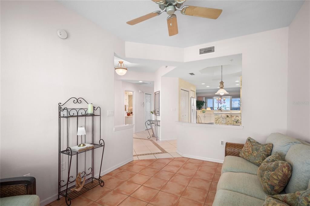 For Sale: $550,000 (2 beds, 2 baths, 1932 Square Feet)