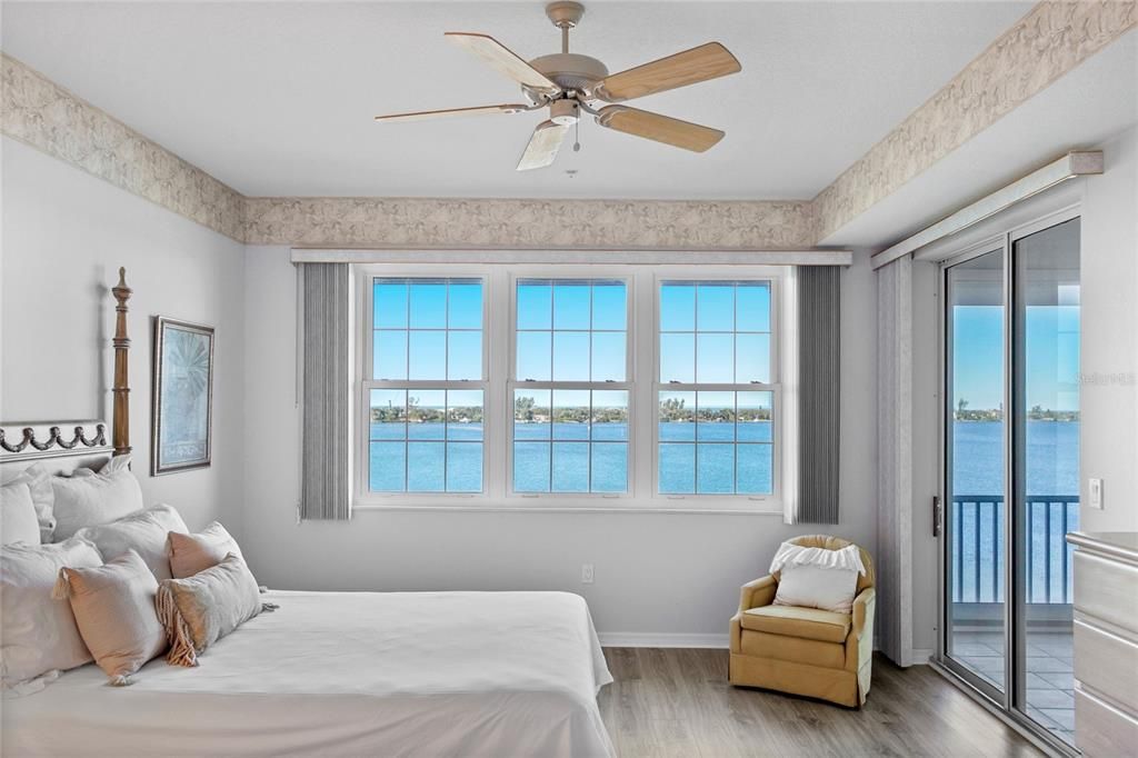 For Sale: $550,000 (2 beds, 2 baths, 1932 Square Feet)