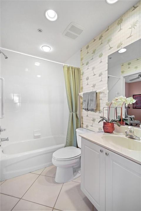 For Sale: $550,000 (2 beds, 2 baths, 1932 Square Feet)