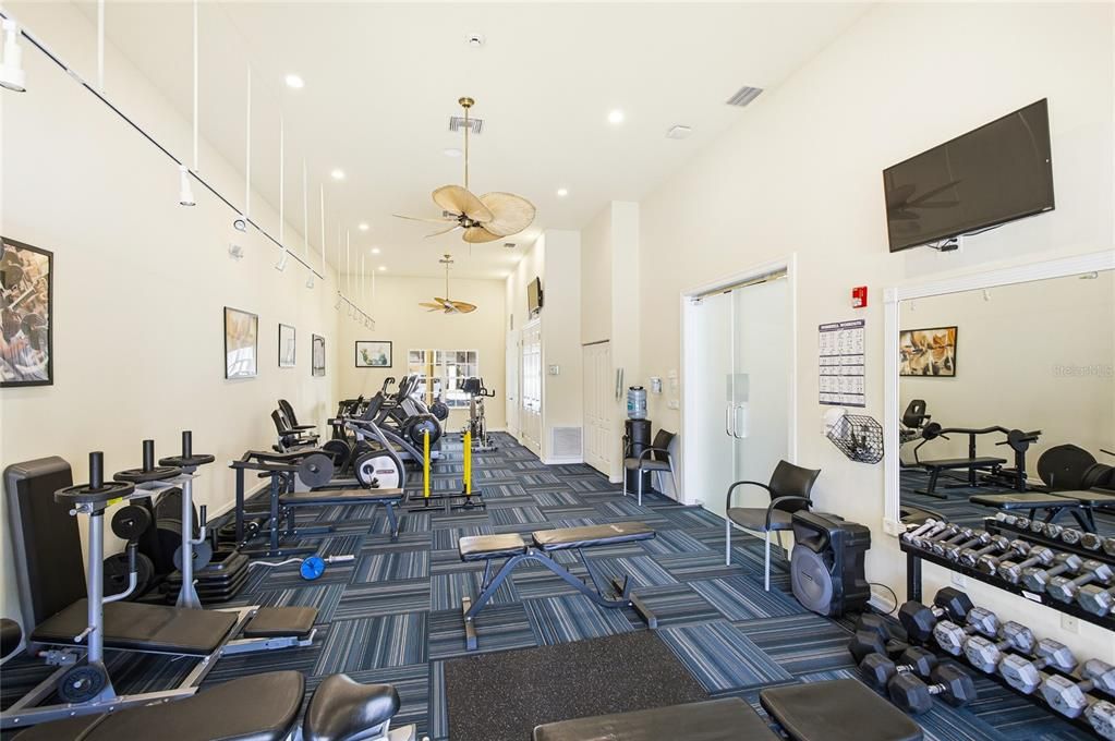 For Sale: $550,000 (2 beds, 2 baths, 1932 Square Feet)