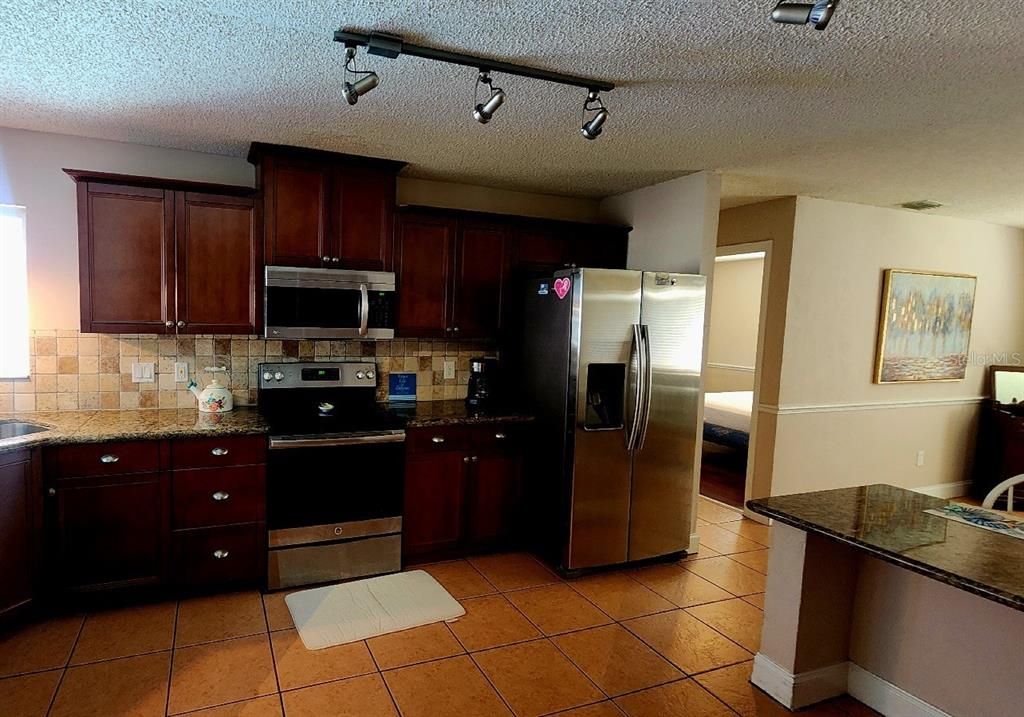 В аренду: $2,900 (4 спален, 2 ванн, 2231 Квадратных фут)