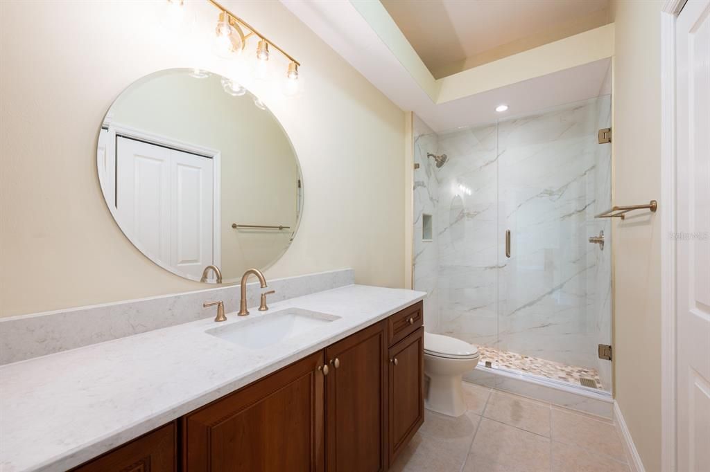 En Venta: $949,000 (3 camas, 3 baños, 3407 Pies cuadrados)