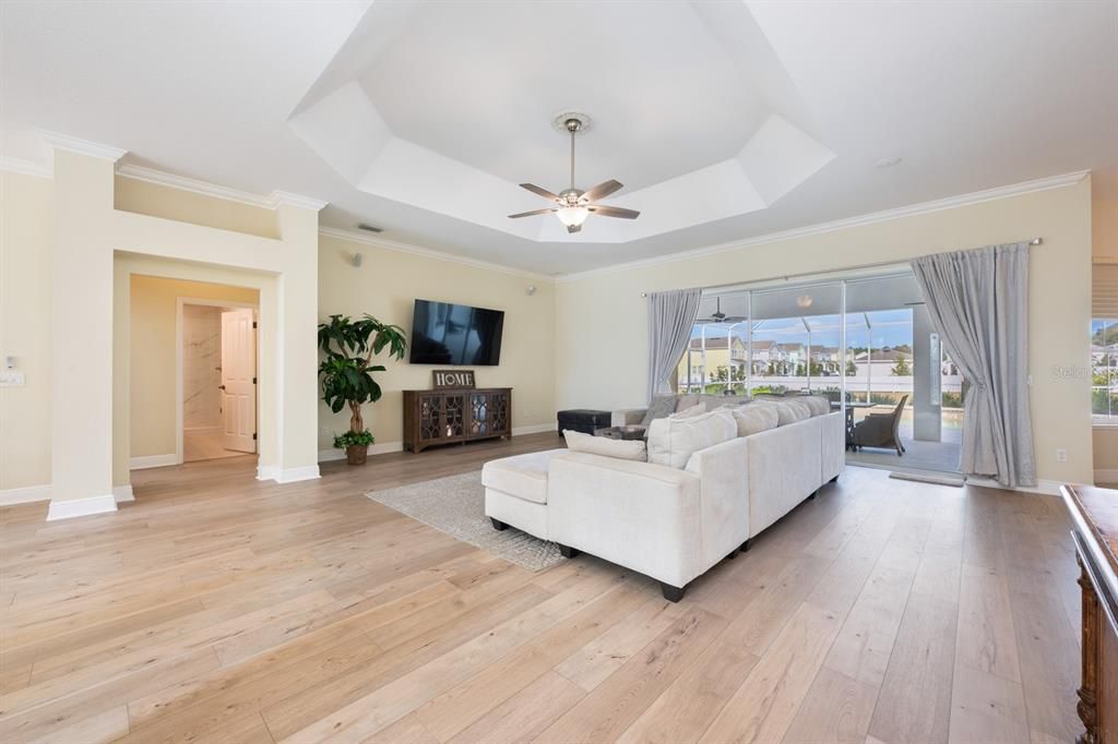 En Venta: $949,000 (3 camas, 3 baños, 3407 Pies cuadrados)
