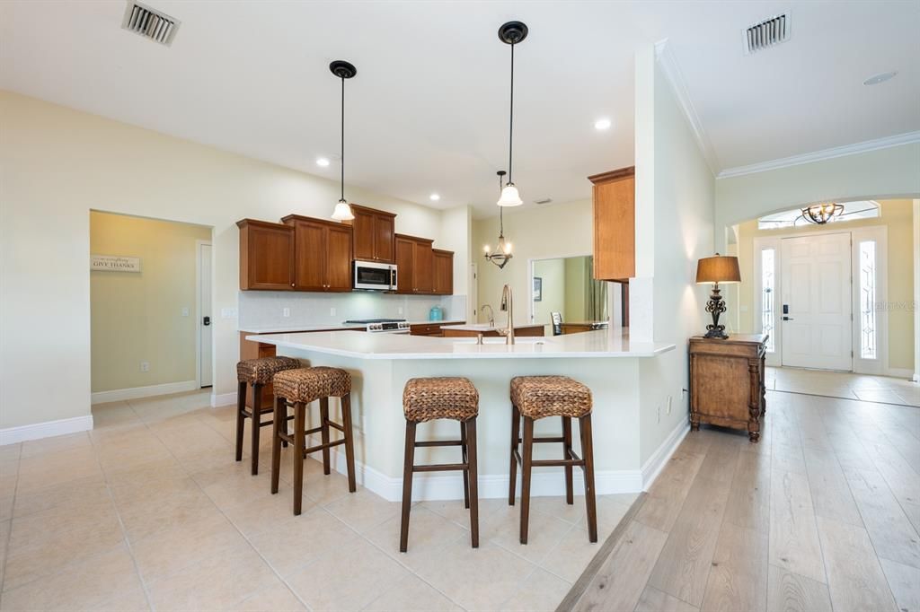 En Venta: $949,000 (3 camas, 3 baños, 3407 Pies cuadrados)