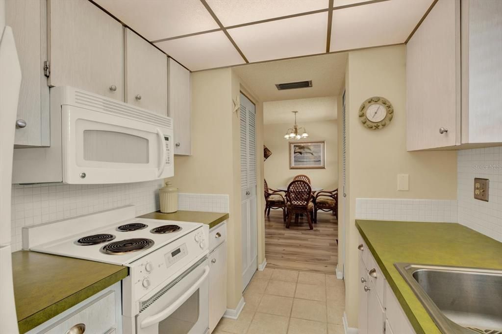 Activo con contrato: $115,000 (1 camas, 1 baños, 640 Pies cuadrados)