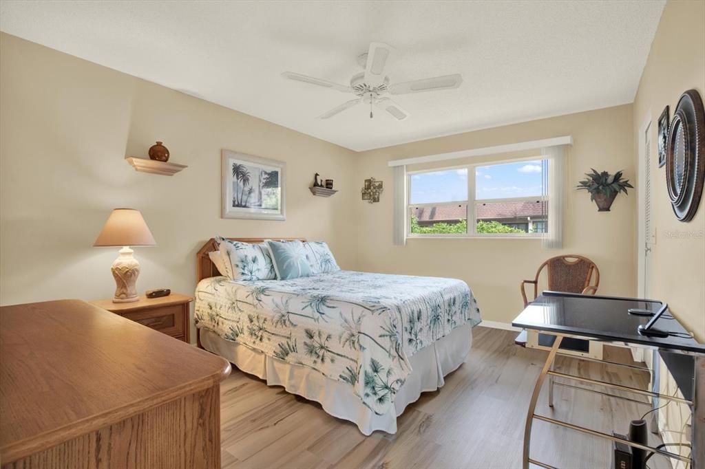 Activo con contrato: $115,000 (1 camas, 1 baños, 640 Pies cuadrados)