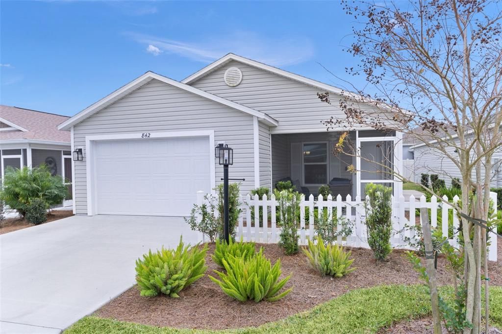 На продажу: $290,000 (2 спален, 2 ванн, 1227 Квадратных фут)