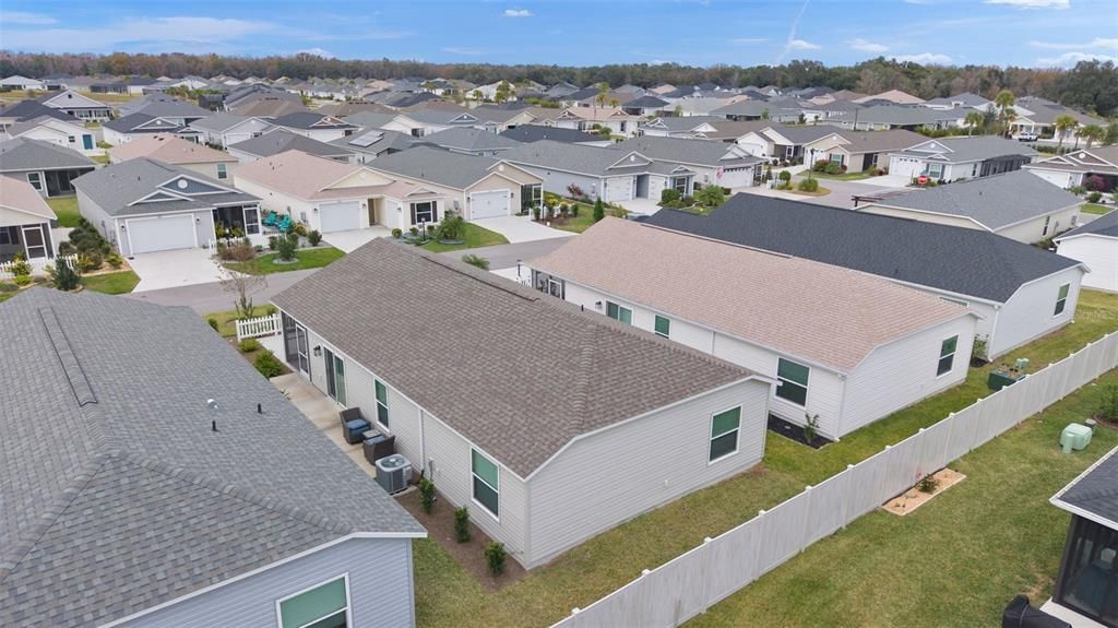 На продажу: $290,000 (2 спален, 2 ванн, 1227 Квадратных фут)