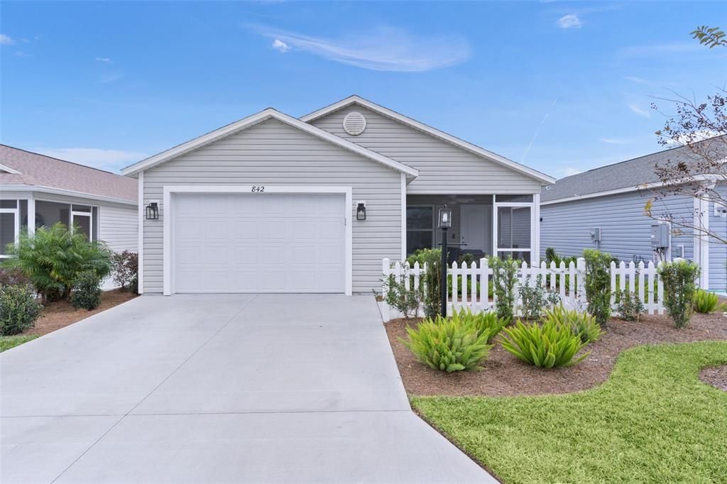 На продажу: $290,000 (2 спален, 2 ванн, 1227 Квадратных фут)