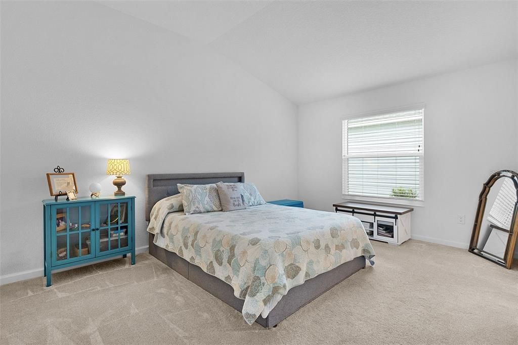 На продажу: $290,000 (2 спален, 2 ванн, 1227 Квадратных фут)