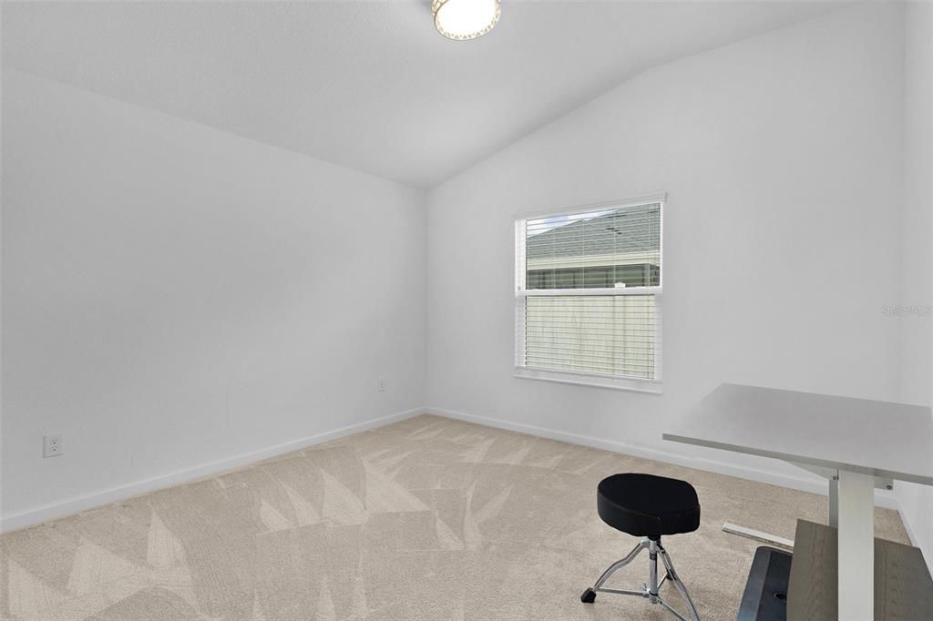 На продажу: $290,000 (2 спален, 2 ванн, 1227 Квадратных фут)