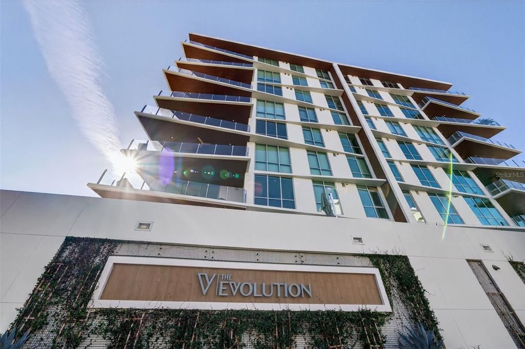 For Sale: $5,995,000 (4 beds, 4 baths, 3576 Square Feet)