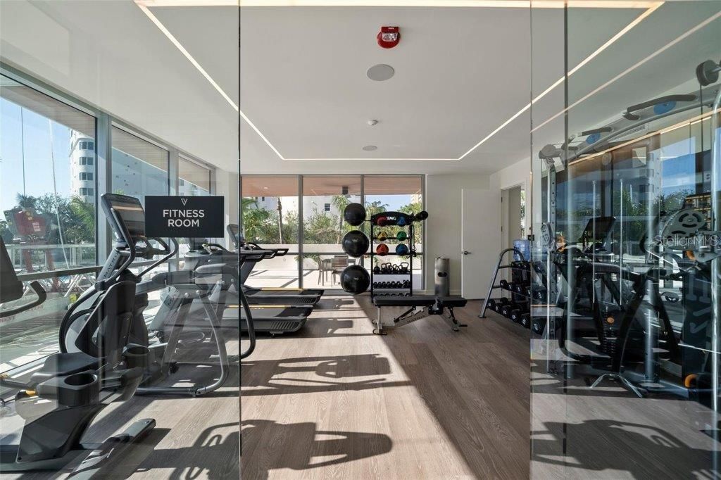 For Sale: $5,995,000 (4 beds, 4 baths, 3576 Square Feet)