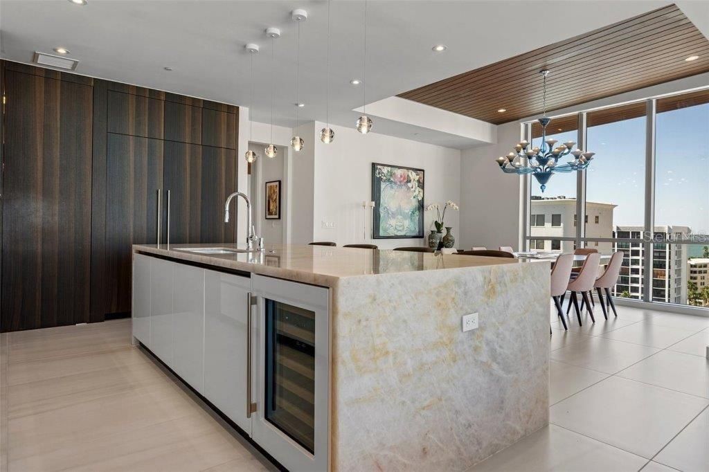 For Sale: $5,995,000 (4 beds, 4 baths, 3576 Square Feet)