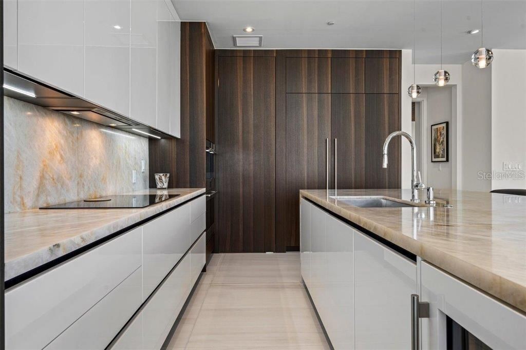 For Sale: $5,995,000 (4 beds, 4 baths, 3576 Square Feet)