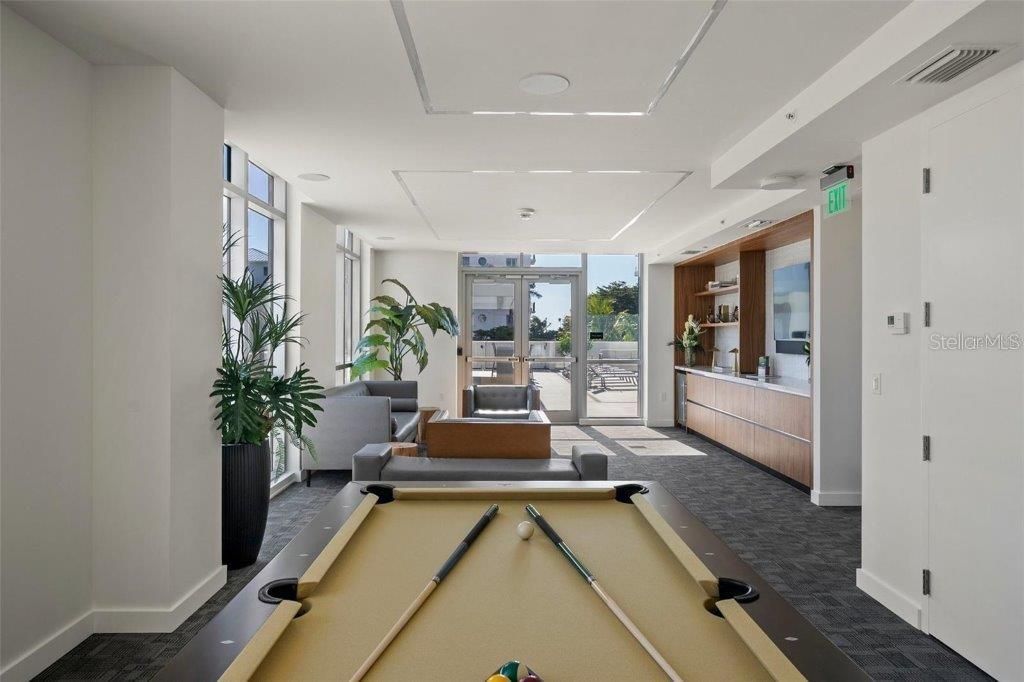 For Sale: $5,995,000 (4 beds, 4 baths, 3576 Square Feet)