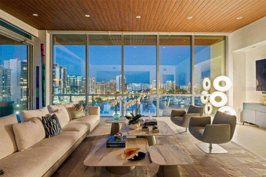 For Sale: $5,995,000 (4 beds, 4 baths, 3576 Square Feet)