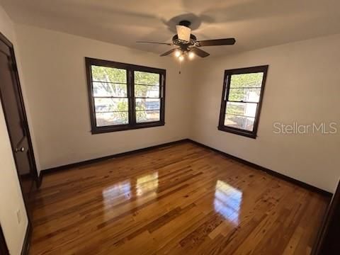 En Venta: $725,000 (4 camas, 3 baños, 2910 Pies cuadrados)