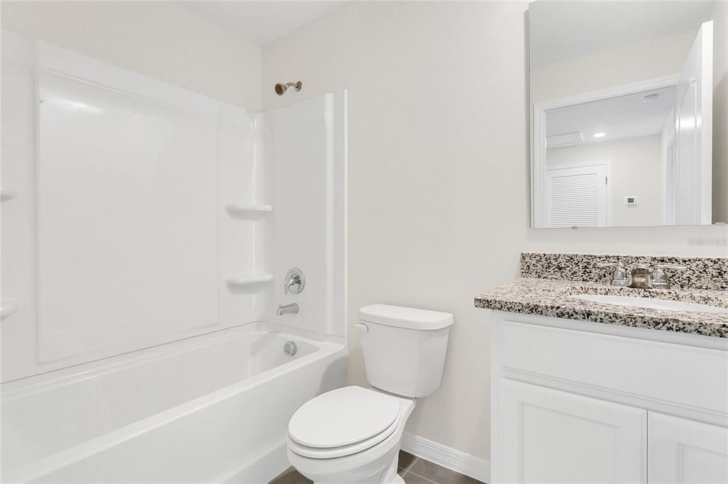 На продажу: $271,500 (3 спален, 2 ванн, 1452 Квадратных фут)