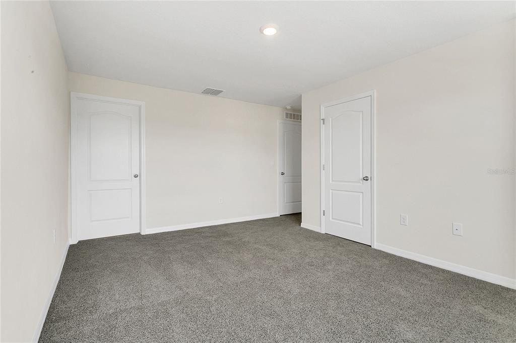 На продажу: $271,500 (3 спален, 2 ванн, 1452 Квадратных фут)