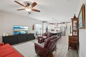 En Venta: $1,400,000 (3 camas, 2 baños, 1744 Pies cuadrados)