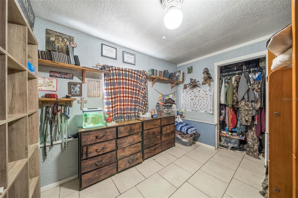 En Venta: $374,900 (5 camas, 0 baños, 2549 Pies cuadrados)