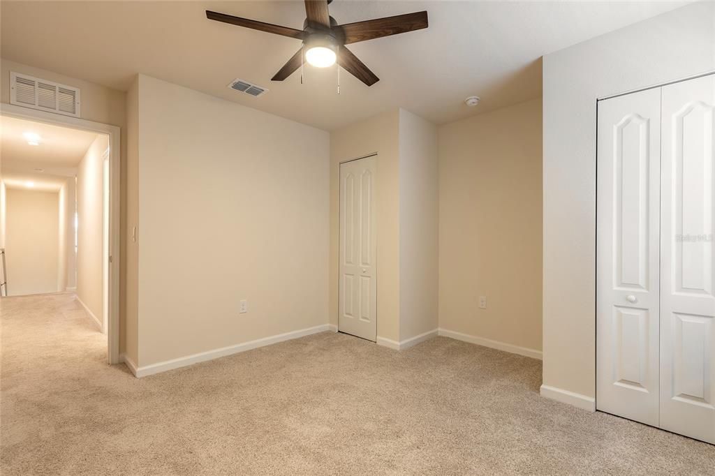 На продажу: $314,990 (3 спален, 2 ванн, 1502 Квадратных фут)