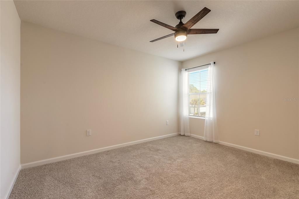 На продажу: $314,990 (3 спален, 2 ванн, 1502 Квадратных фут)