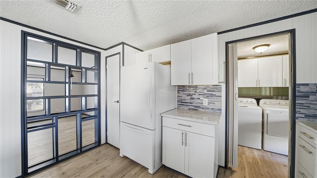 待售: $265,000 (3 贝兹, 2 浴室, 1568 平方英尺)