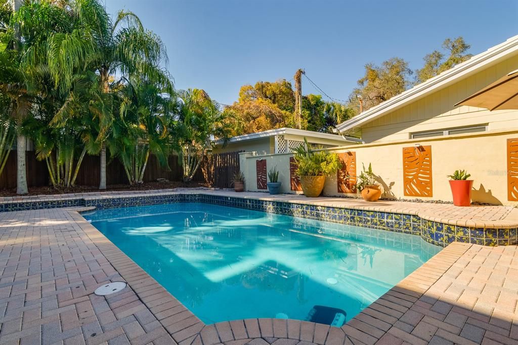 Activo con contrato: $1,985,000 (5 camas, 3 baños, 2960 Pies cuadrados)
