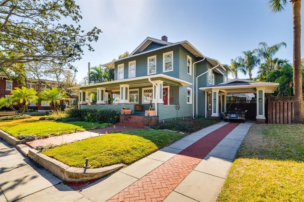Activo con contrato: $1,985,000 (5 camas, 3 baños, 2960 Pies cuadrados)