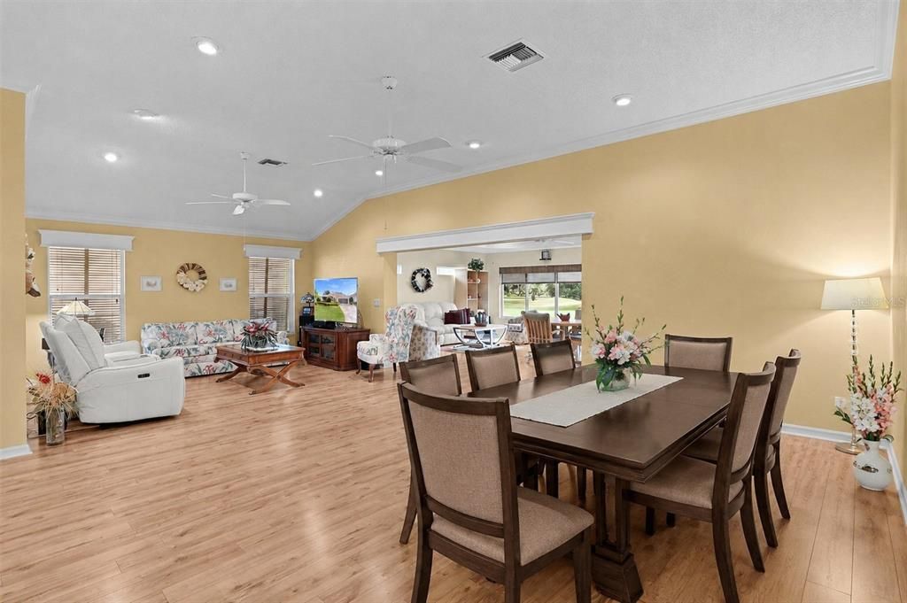 For Sale: $665,000 (3 beds, 2 baths, 2594 Square Feet)