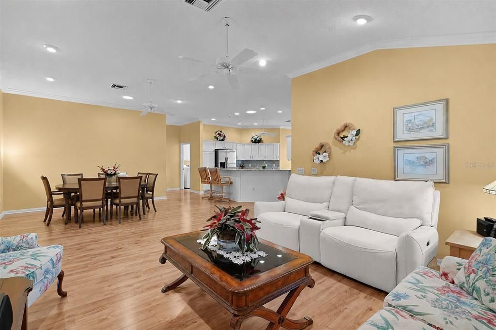 For Sale: $665,000 (3 beds, 2 baths, 2594 Square Feet)