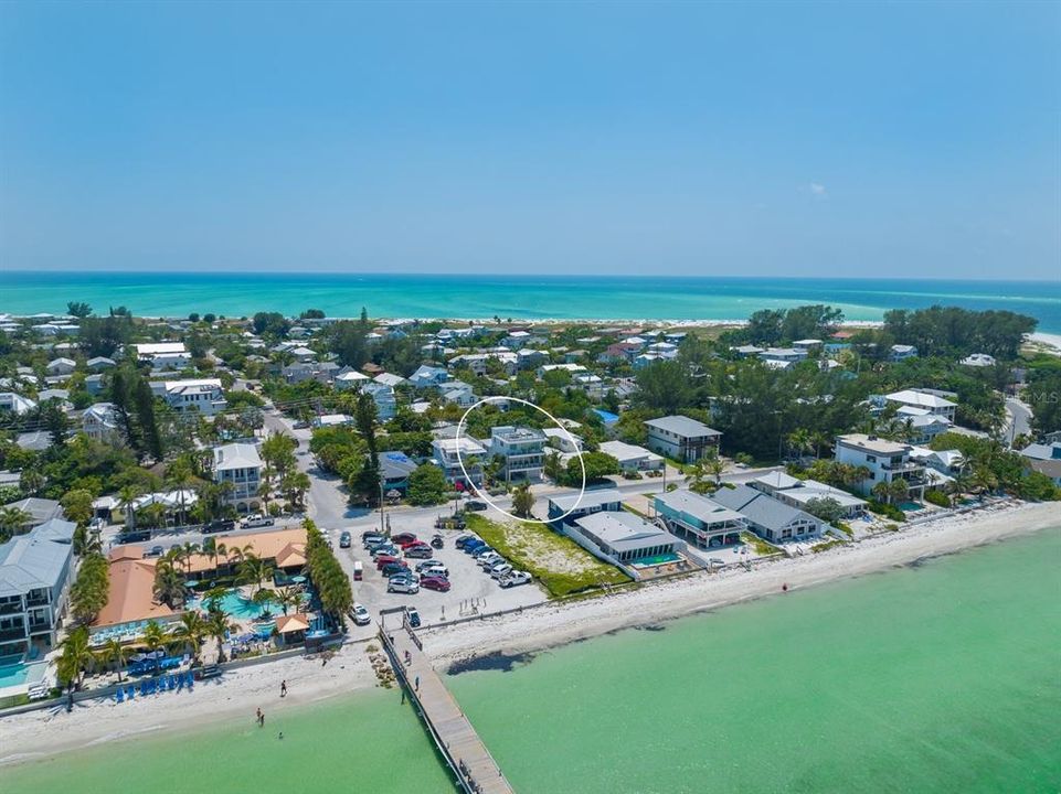 For Sale: $3,895,000 (4 beds, 4 baths, 2091 Square Feet)