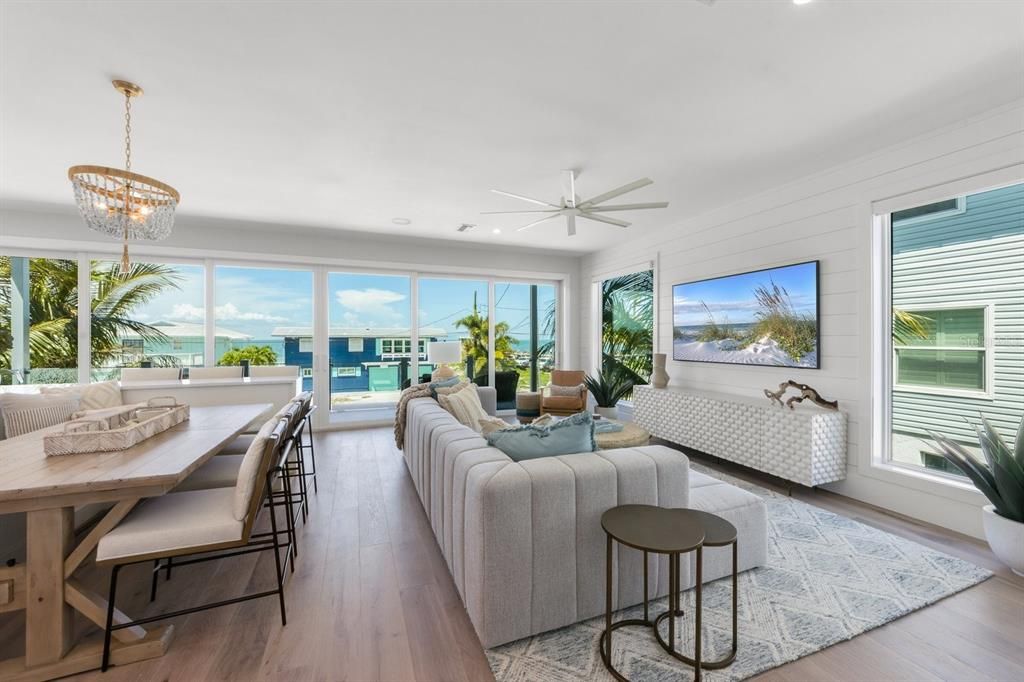 For Sale: $3,895,000 (4 beds, 4 baths, 2091 Square Feet)