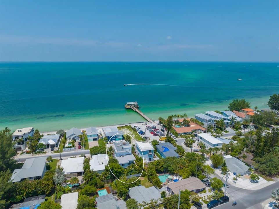 For Sale: $3,895,000 (4 beds, 4 baths, 2091 Square Feet)
