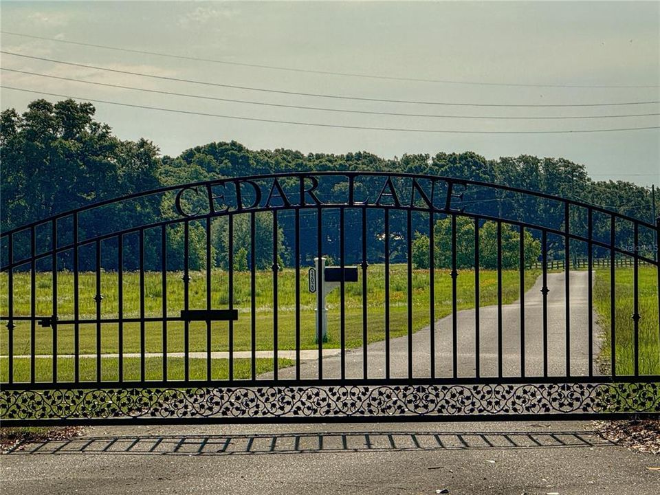 待售: $300,000 (10.00 acres)