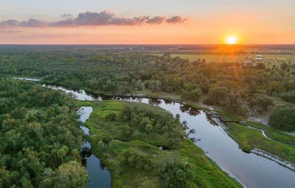 For Sale: $3,100,000 (310.00 acres)